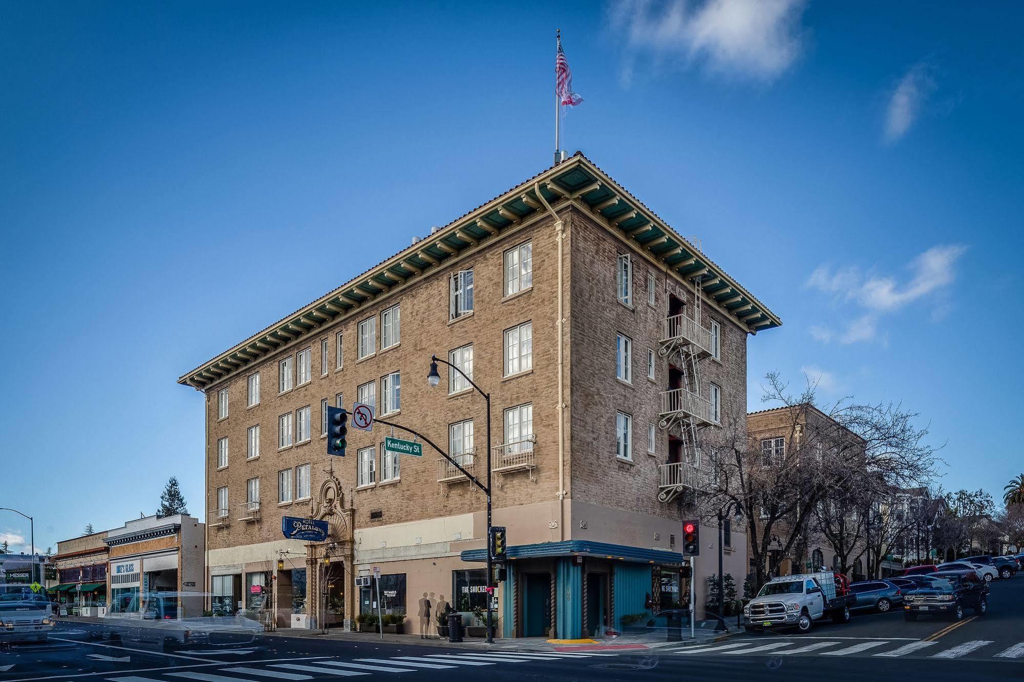 Hotel Petaluma, Ascend Hotel Collection Екстериор снимка
